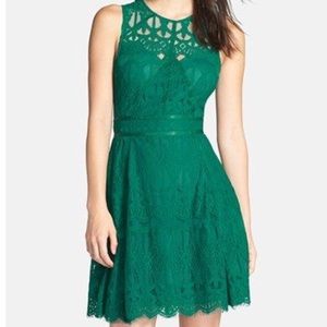 Emerald Lace dress 🤩